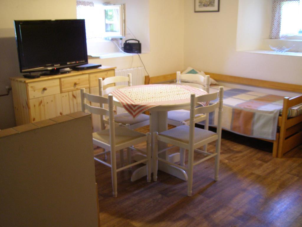 Apartman Dvorecna Loucovice Bagian luar foto