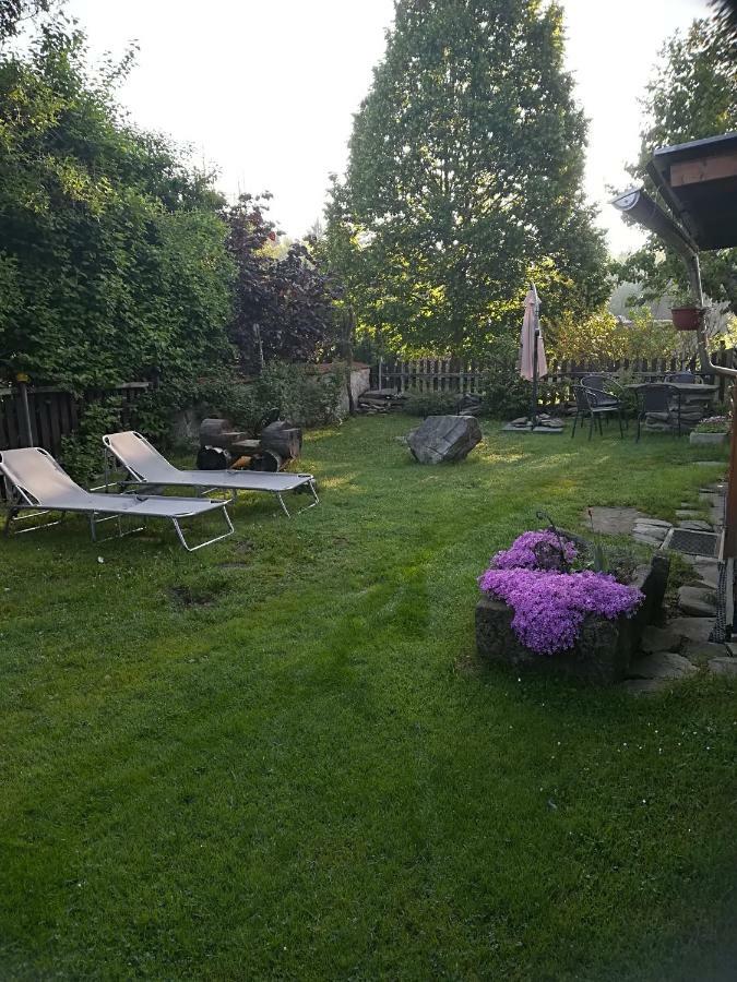 Apartman Dvorecna Loucovice Bagian luar foto